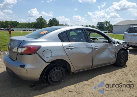 2011 Mazda 3 I z USA, uszkodzony, nr VIN JM1BL1UF8B1902820